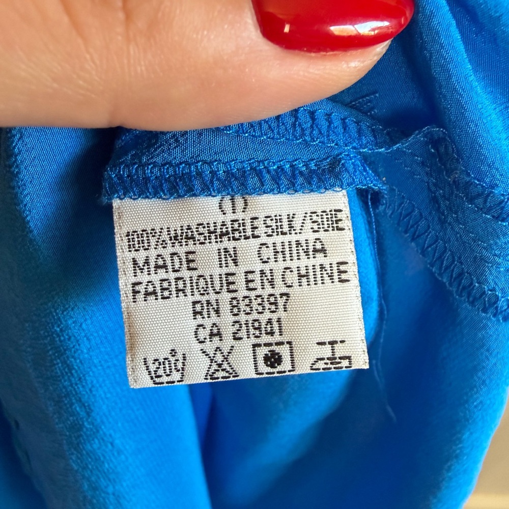 Electric Blue 100% Silk Tank Top - Picture 4 of 4